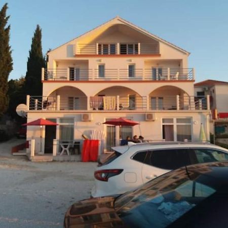 Ražanj Vila Matej מראה חיצוני תמונה