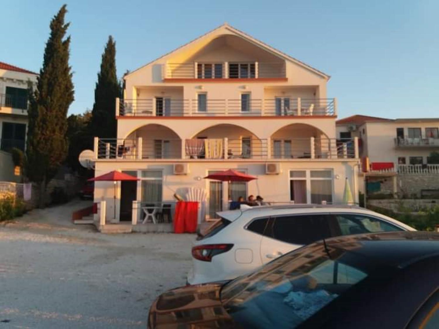 Ražanj Vila Matej מראה חיצוני תמונה